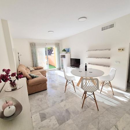 Golf & Resort Apartment In La Reserva De Marbella Esterno foto